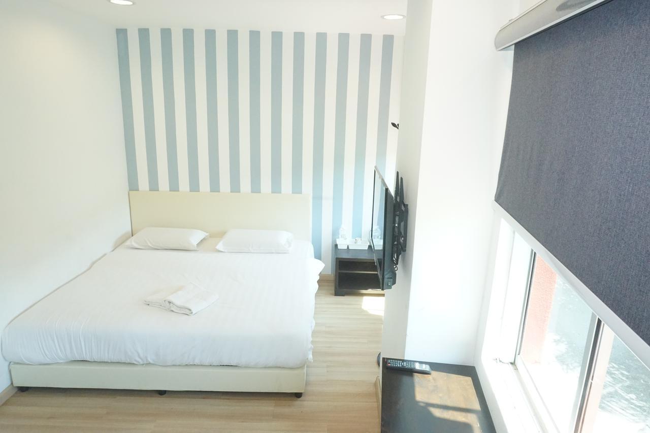 Sun Inns Hotel Ayer Keroh Habitación foto